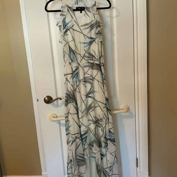 Summer dress - Picture 3 of 3